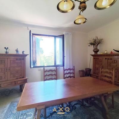 Uzes - Villa - T9 - 242 M2 - Piscinable - Grand Garage - Jardin 1655 M2 - 620 000