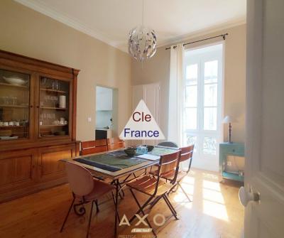 NÎmes  Appartement Haussmannien Renove  160 M²  3 Chambres  Garage  HÔtel Particulier Xixe  1e