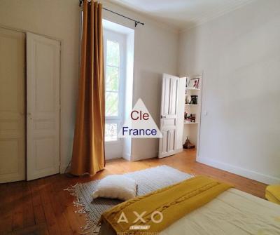 NÎmes  Appartement Haussmannien Renove  160 M²  3 Chambres  Garage  HÔtel Particulier Xixe  1e