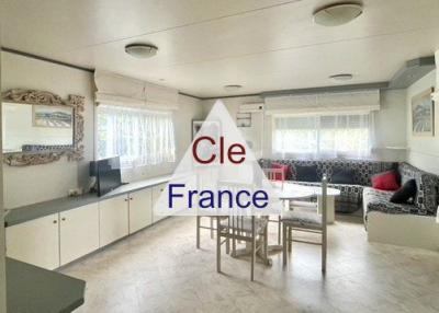 Terrain De Loisirs De 660 M² Avec Grand Mobil-home Tout Equipe