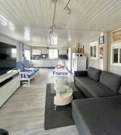 Terrain De Loisirs De 660 M² Avec Grand Mobil-home Tout Equipe
