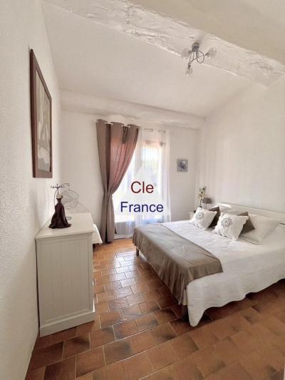 Villa De Plain-pied 5 Pieces  154 M² Sur 2750 M² Divisible