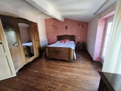 Maison De Village