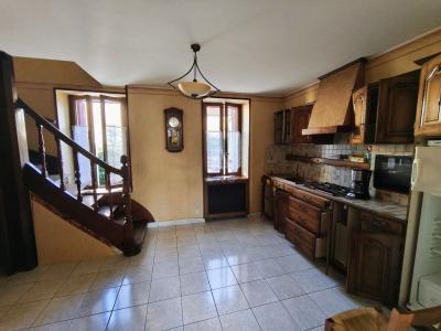 Maison De Village