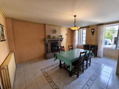 Maison De Village