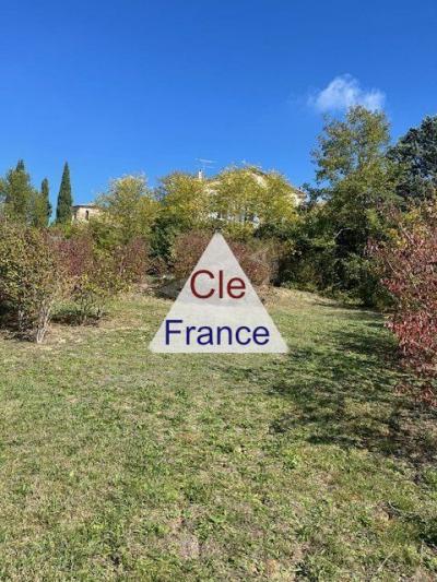 Situee à Puylaurens, Sur L\'axe Toulousecastres, 6 Chambres  3 400 M² De Terrain