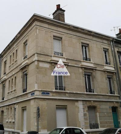 Reims - Proche Complexe Aqualudique : Appartement Loue Meuble