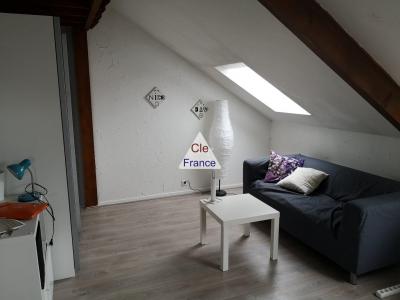 Reims - Proche Complexe Aqualudique : Appartement Loue Meuble