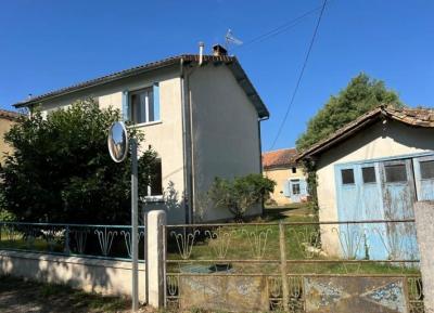 &#8364;149800 - Pretty 3 Bedroom House With Studio, Outbuildings And Garden