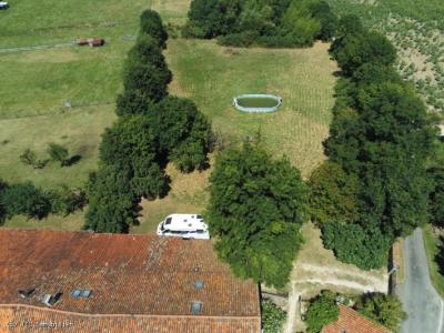 &#8364;304500 - Beautiful Old House With Large Plot And Numerous Outbuildings