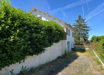 &#8364;149800 - Beau Pavillon Between Ruffec And Sauze-vaussais