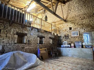 &#8364;315750 - 17th Century Unique \"relais De Poste\" Offering 4 Bedrooms And Heaps Of Character