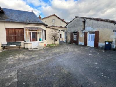 &#8364;91400 - Rental Investment - Group Of 3 Properties Close To The Shops. 2 Already Rented