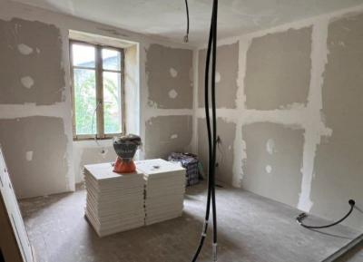 &#8364;55000 - House To Finish Renovating