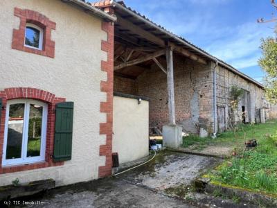 &#8364;123650 - Magnificent Views : 2 Bedroom House With Garden/woodland & River Frontage