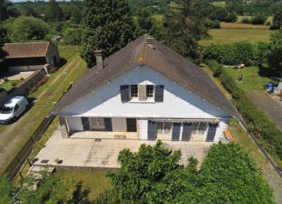 &#8364;149800 - Beau Pavillon Between Ruffec And Sauze-vaussais