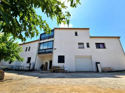 Near The Sea, Beautiful Villa With 296 M2 Of Living Space, Spacious Garage And Large Annexe On 2375