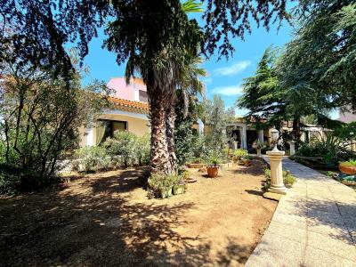 Near The Sea, Beautiful Villa With 296 M2 Of Living Space, Spacious Garage And Large Annexe On 2375