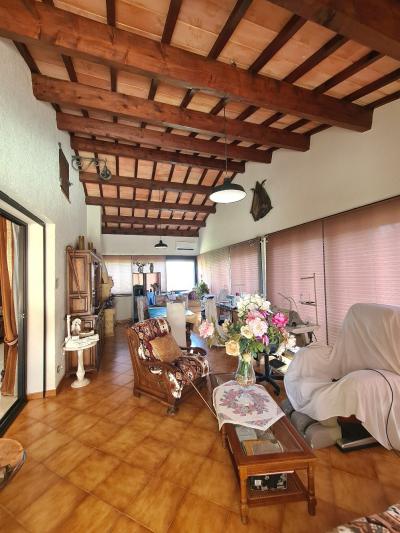 Near The Sea, Beautiful Villa With 296 M2 Of Living Space, Spacious Garage And Large Annexe On 2375