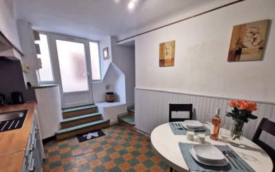 An Ideal Apartment In The Heart Of A Sought After City, Accessible By Car, In A Quiet Location Near