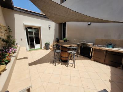 Very Pretty Fully Renovated House With 150 M2 Of Living Space, Garage And Lovely Sunny Terrace.