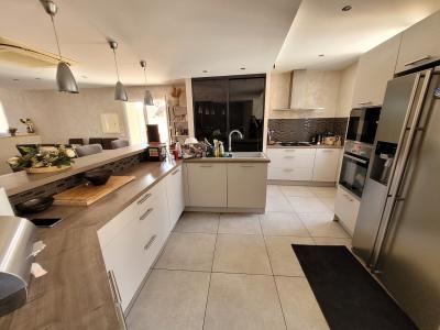 Very Pretty Fully Renovated House With 150 M2 Of Living Space, Garage And Lovely Sunny Terrace.