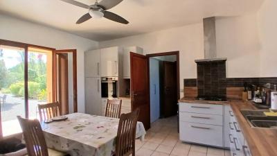 Charming Single Storey Villa With 190 M2 Of Living Space On A 3135 M2 Landscaped Plot With Pool Supe