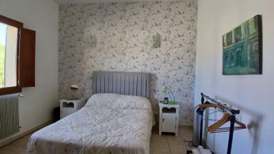 Charming Single Storey Villa With 190 M2 Of Living Space On A 3135 M2 Landscaped Plot With Pool Supe