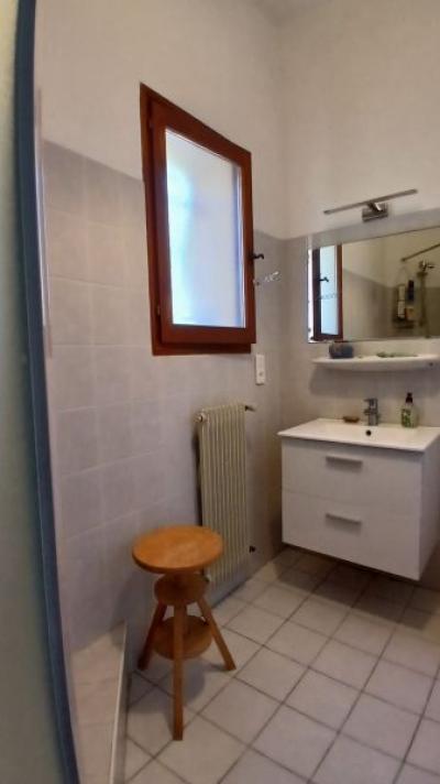 Charming Single Storey Villa With 190 M2 Of Living Space On A 3135 M2 Landscaped Plot With Pool Supe