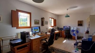 Charming Single Storey Villa With 190 M2 Of Living Space On A 3135 M2 Landscaped Plot With Pool Supe