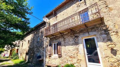 Beautiful Character Stone House With 275 M2 Of Living Space, Possibility For Gites And A Plot Of 115