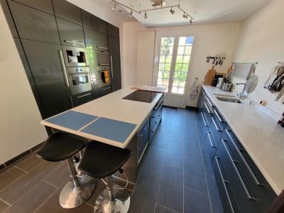 A Haven Of Peace Nestling In A Pine Forest - Charming Villa 10 Minutes From The Town Centre.