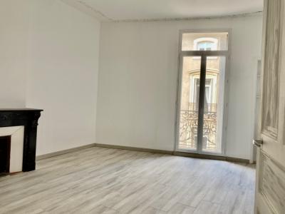 A Lovely Renovated Apartment On The 2nd Floor In A Central Location Of The City, Offering 3 Bedrooms