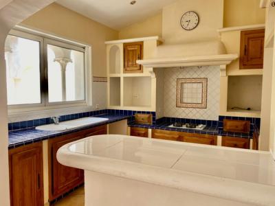 A Lovely Languedocienne Architect Villa With 3 Bedrooms, Garage, Terraces And Courtyard With Pool, O
