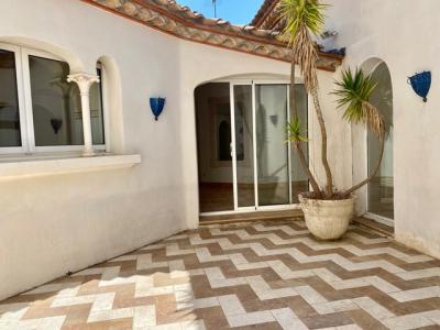 A Lovely Languedocienne Architect Villa With 3 Bedrooms, Garage, Terraces And Courtyard With Pool, O
