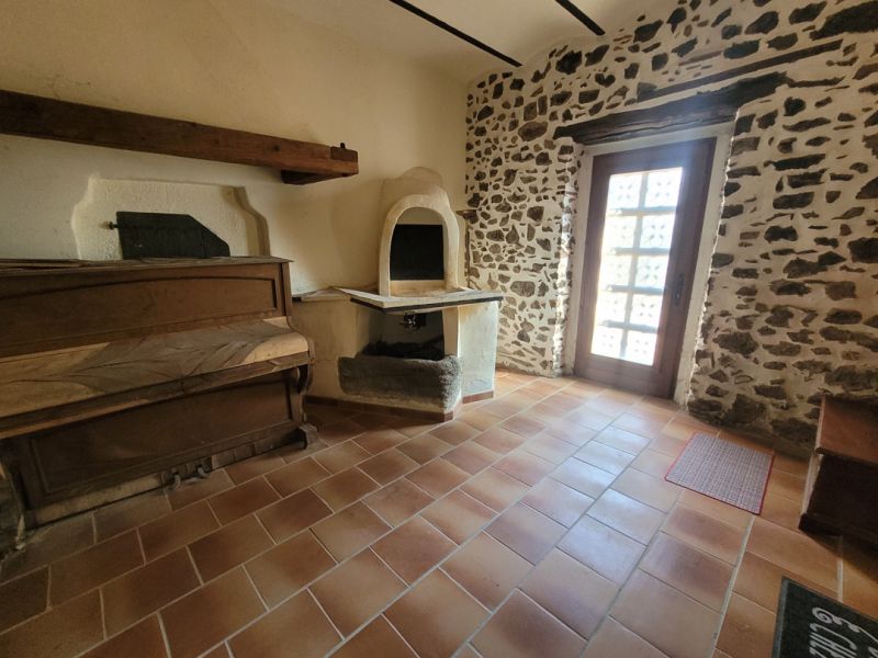 Beautiful Character Property With Tower, Former 13th Century Sheepfold Converted Into A Wine Estate