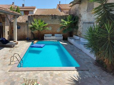 Superb Stone Property Composed Of A Gite Of 120 M2 With A Courtyard And A Beautiful Renovated Barn O