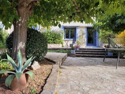 Beautiful Stone Property With 3 Independent Accomodations On 1641 M2 With Pool And Views
