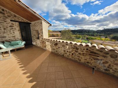 Beautiful Stone Property With 3 Independent Accomodations On 1641 M2 With Pool And Views
