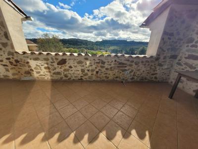 Beautiful Stone Property With 3 Independent Accomodations On 1641 M2 With Pool And Views