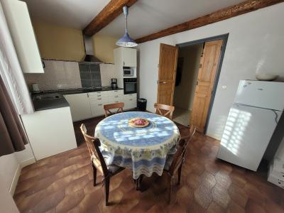 Beautiful Stone Property With 3 Independent Accomodations On 1641 M2 With Pool And Views