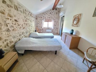 Beautiful Stone Property With 3 Independent Accomodations On 1641 M2 With Pool And Views