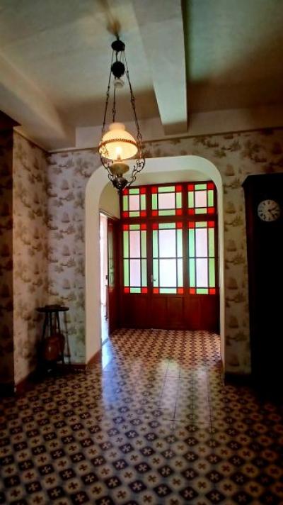 Charming Winegrower\'s House To Modernise Offering 2 Apartments, A Large Garage An Attic And A Spaci