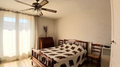 Charming Winegrower\'s House To Modernise Offering 2 Apartments, A Large Garage An Attic And A Spaci