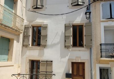 Beautiful Renovated House With 195 M2 Of Living Space In The Heart Of A Charming Village.