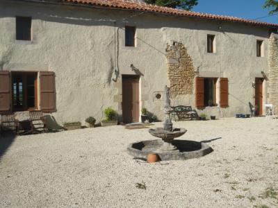 €396800 - Superb Property With 2 Owners Accommodation, 5 Gites And A Large Swimming Pool