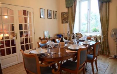 &#8364;178500 - Between Civray & Lizant : Large 5 Bedroom House - Established B&b Business