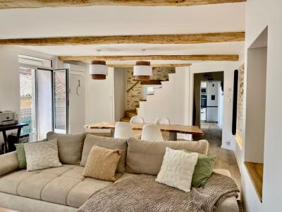 Character Stone Village House, Entirely Renovated, With 200 M2 Of Living Space Offering 4 Bedrooms,