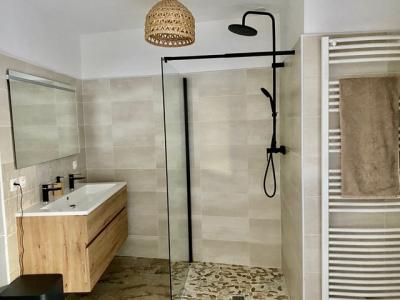 Character Stone Village House, Entirely Renovated, With 200 M2 Of Living Space Offering 4 Bedrooms,