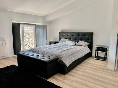 Character Stone Village House, Entirely Renovated, With 200 M2 Of Living Space Offering 4 Bedrooms,